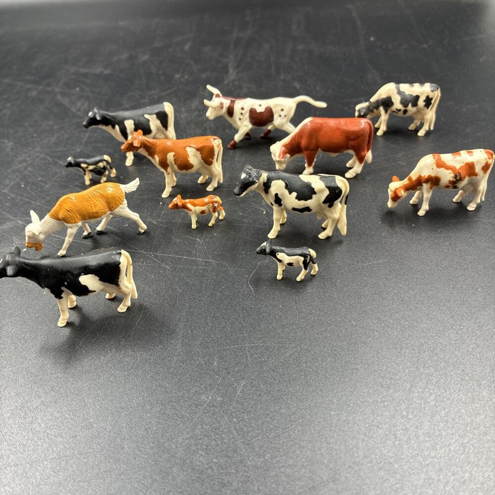 Vintage ERTL Lot Cows Calves Plastic Toy Diorama Playset Western Farm Country